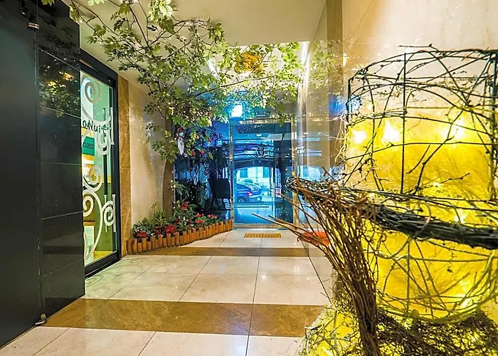 Hotel Shinchon La Nuit 3*