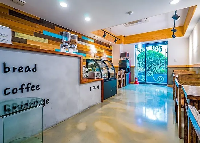 Shinchon La Nuit Hotel Seoul