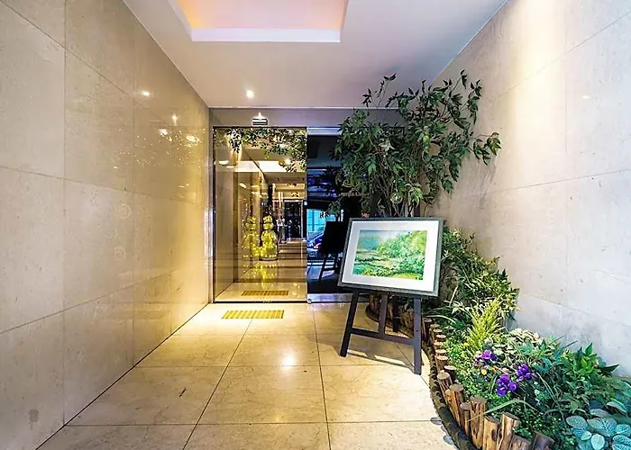 Shinchon La Nuit Hotel Seoul