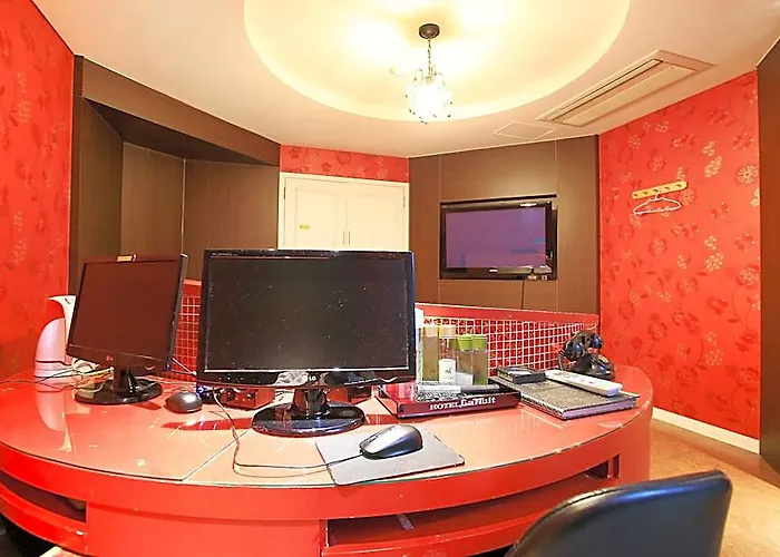 Shinchon La Nuit Hotel