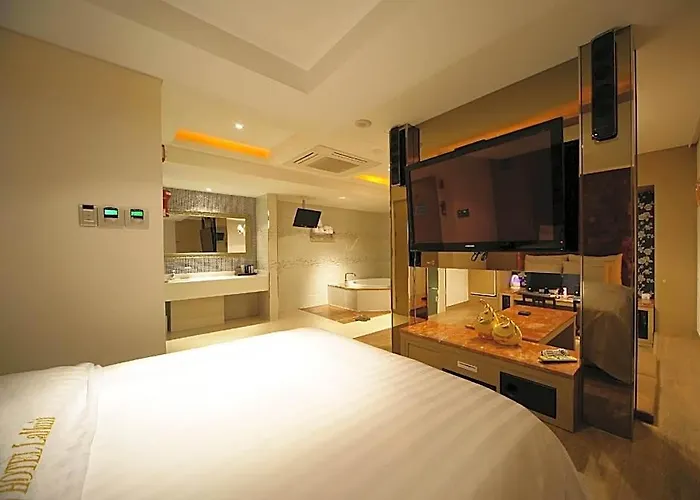 Hotel Shinchon La Nuit