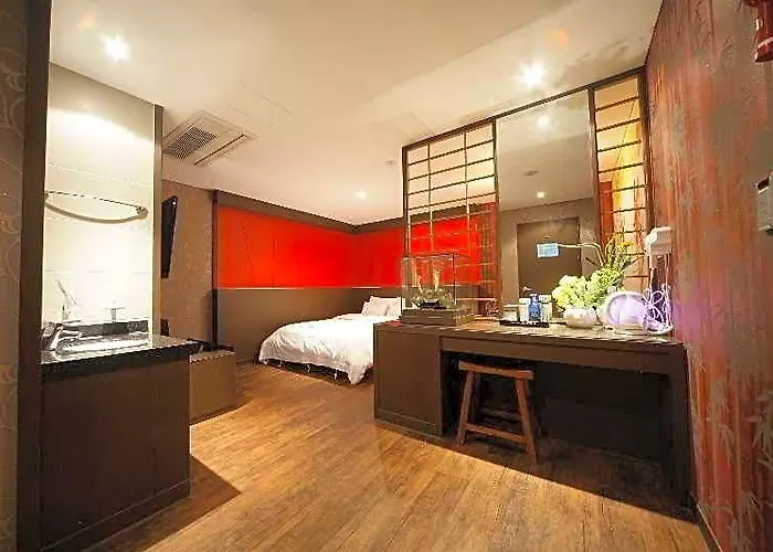 Shinchon La Nuit Otel 3*